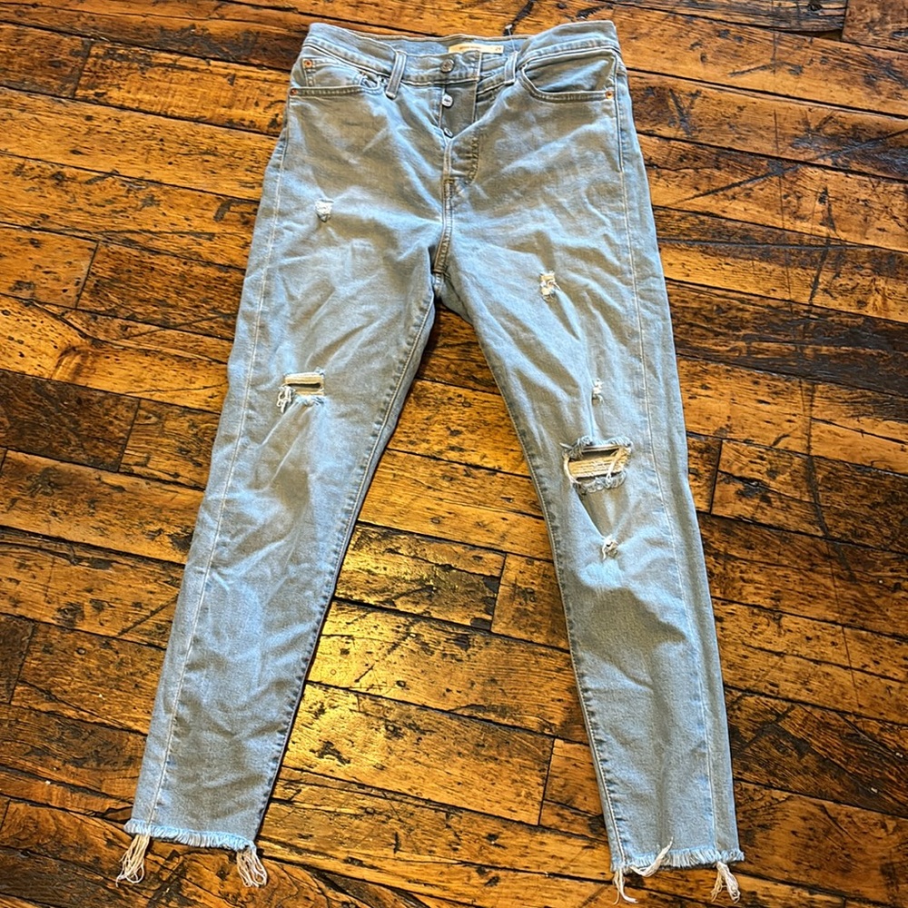 Levi wedge skinny size 29